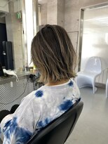 イキ 表参道(iki omotesando)&nbsp;モード/無造作ウェーブ/大人ガーリー[表参道駅]