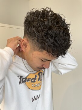 エイト 神戸三宮店(EIGHT) 【EIGHTKobe三宮店】島本 K M P クルクル前下がりパーマ