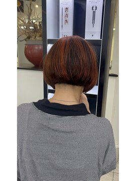 コレットヘア(Colette hair) ボブ／アンブレラカラー／デザインハイライト／大人ハイライト