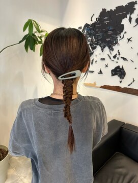 ディーヘアーデザイン(d.HAIR DESIGN) 【AORI】タイトなアレンジ