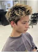 スパイキーショートビジネスショート短髪ツーブロック刈り上げ