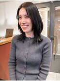 ミディアム　ナチュラルブラック　ワンレン　顔周りレイヤー