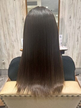 エヌアンドエー 杉戸高野台店(N&A) 艶が決め手　品のあるストレートロング　髪質改善/ケアカラー
