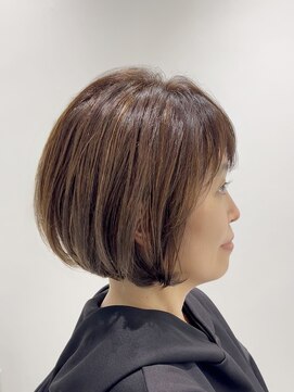 メゾンブラン アヴェダ(Maison Blanc AVEDA) 大人ショートボブ