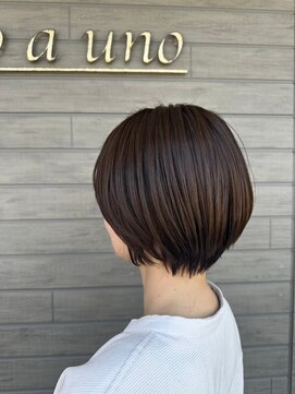 ショートボブ