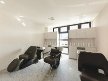 アンフィン(Anfin)の雰囲気（落ち着いた雰囲気のシャンプーブース［縮毛矯正/髪質改善/カラー）