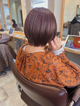 ヴィヴェンテ(VIVENTE.) 丸みショート× terracotta orange