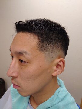 ヘアーカットデザインサロン スマッシュ 田町店(Hair cut design salon Smash) アップバング　シェーバーフェード　ジェットモヒカン　スタイル