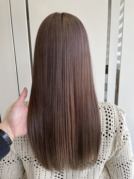 イロン(iroN) 30代女性　ピンクベージュ