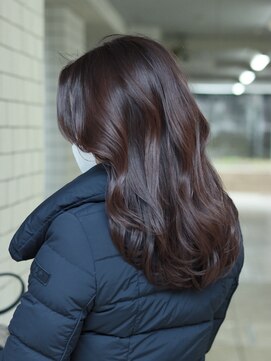 スーベニア(souvenir) ツヤ感カラー/レイヤーカット/前田