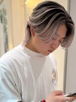 アンサー 渋谷(ANSWER)&nbsp;メンズバレイヤージュカラーハイライトカラーセンターパート韓国