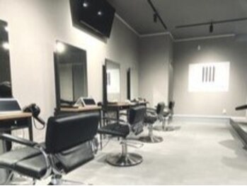 ヘアメゾン(hair.MAISON)の写真/【20時まで営業】忙しい方もお仕事帰りにご予約可能◎オン/オフ決まるstyleで毎日のセットも楽に!