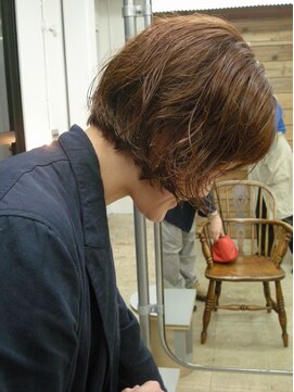 ハマモト ヤマ オオサカ(ハマモト Yama Osaka) 緩くボブパーマ