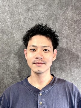 ベース(BASE) スパイキーショート