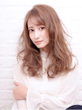 ミッシェル アフロート(michelle afloat) アラフォー世代へのランダムな外ハネをラウンドCカットで☆