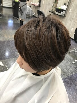 ビューティーコレクション 静岡北店 大人カッコいいショート