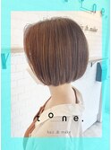 大人かわいいミルクティーベージュ前下がりショートボブ 2021s/s