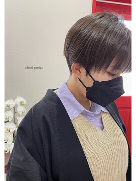 ロッソフィーロ(Rosso Filo) 刈り上げ女子