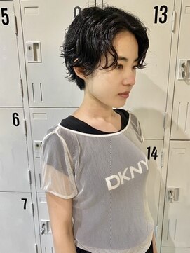 ミー(me.) ハンサムショート＋パーマ