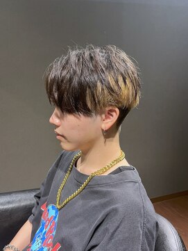 ビーダンディー(Bee dandy) インナーカラー スマートマッシュショート センターパート