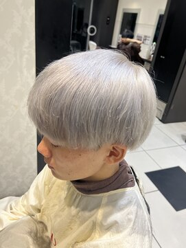 アース 町田店(HAIR & MAKE EARTH) ブリーチ2回～シルバーカラー♪