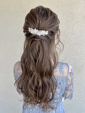 アンドシー(and c) ロングハーフアップ　MIKU