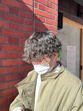 アウラ(AURA) 波巻きパーマツイストスパイラルパーマスパイラルパーマ