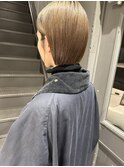 大人かわいいダブルカラーブリーチミルクティーベージュカラー