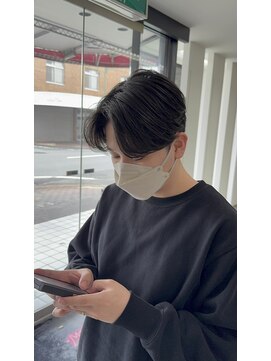 アフューズバイストゥー(Vfuse by StueW) センターパート×ニュアンスパーマ