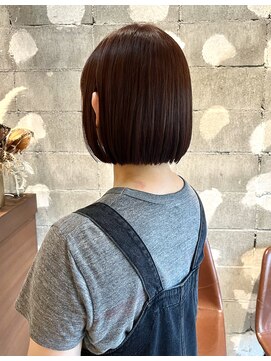 ピンクブラウン/切りっぱなしボブ