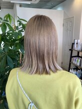 オルエ(ooLL.e) ミルクティーベージュカラー