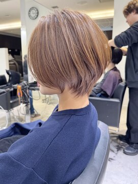 バンプ ギンザ(BUMP GINZA) 30代40代50代ショート白髪ぼかし銀座丸みくびれ井