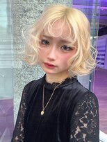 ジゼル(GiseL)&nbsp;ミルクティーベージュダブルカラーブロンドケアブリーチ韓国ボブ