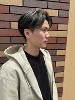 グラット(grAt)&nbsp;メンズニュアンスパーマ×ハイライトセンターパート