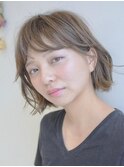 ナチュラルレイヤーボブ くびれヘア ミニウルフ