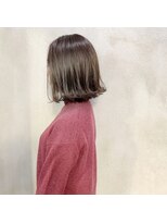 ミント(mint)&nbsp;カーキグレーで透明感カラー！