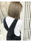ラインボブ×ブリーチカラー