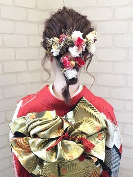 アヴァン(avant) avant ☆振袖ヘアアレンジ☆　　三つ編みローポニーテール