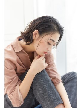 ミチオノザワヘアサロンギンザ 静岡店(Michio Nozawa HAIR SALON Ginza) オイルのみでOK　ちょいモードなアップバングスタイル
