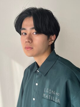 シスタ(SISTA) 【SiSTA】田中黒髪束感前下がりセンターパートツーブロック