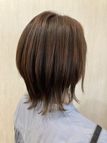 ヘアサロンアンドカフェ エイチプラス(H plus) ショートウルフ　裾カラー　40代