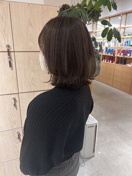 アドラーブル 万代店 (adorable) 大人美人/外ハネボブ/透明感カラー/くびれミディアム/20代30代