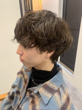 ロミバイリー(Romi by Lyee) 無造作パーマ