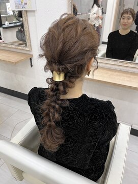 プティクローシェ バイ クオーレ(petite cloche by CUORE) 結婚式ヘア 編みおろし