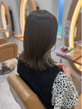 アドラーブル けやき通り店(adorable) インナーカラーグレージュ外ハネミディアム20代30代40代