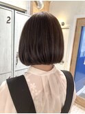 美シルエットボブ×透け感ベージュスタイル