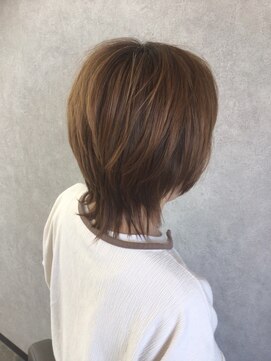 マヴィ(mavie) ウルフカット