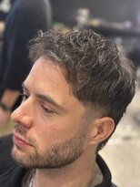 フランクスバーバー アンド ビアークラブ(FRANK'S BARBER and BEER CLUB)&nbsp;マレットフェード