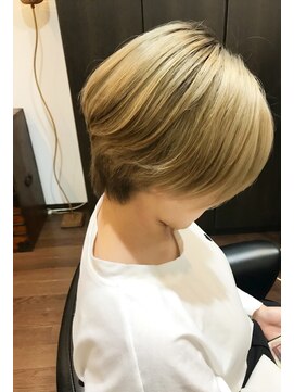 アトリエ モガ(アトリエ MOGA) グラデーションボブ