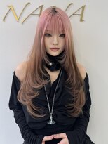 ナナ(NANA) レイヤーカット/ウルフカット/ホワイトブロンド/外ハネボブ/美髪